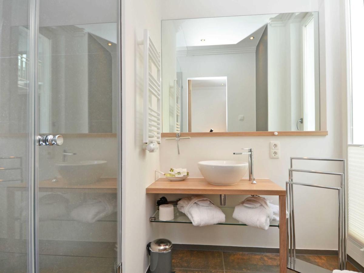 Villa "Johanna" Sellin - Wg13 Mit Kamin Und Zwei Balkonen المظهر الخارجي الصورة